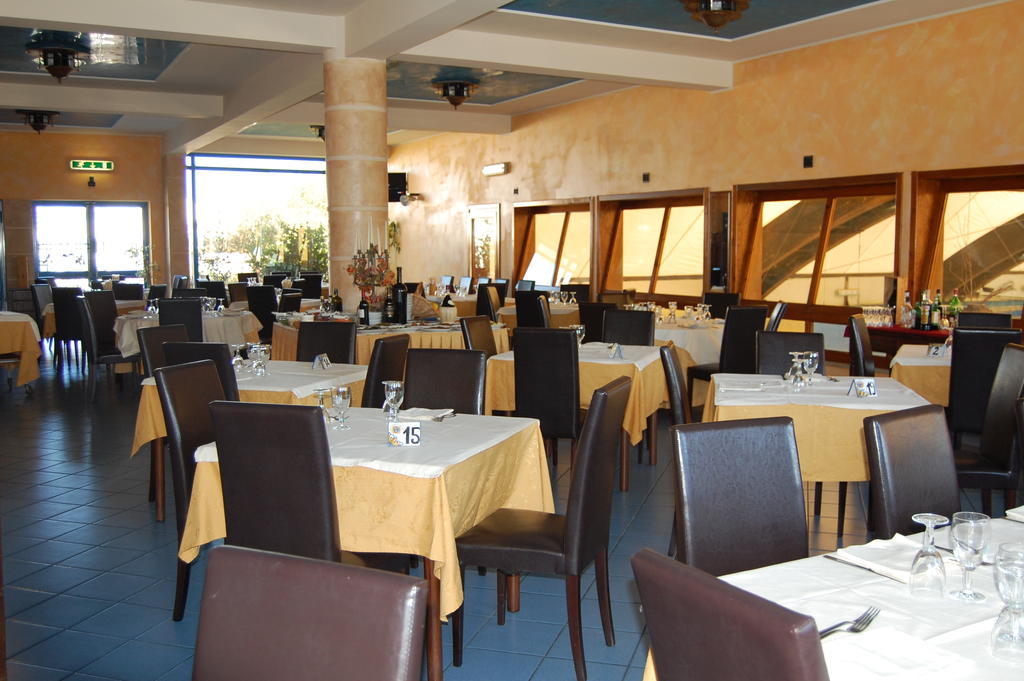 Hotel Club Pegaso Marina di Melilli Exterior foto